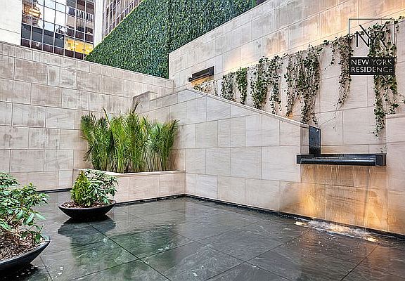 4th image of 33 W 56th St APT 5A