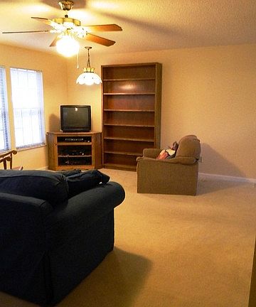 4th image of 818 Alliegood Ave