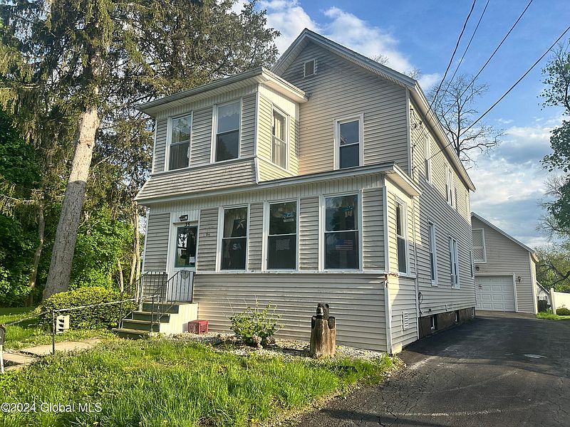 3rd image of 35 Ellsworth Street