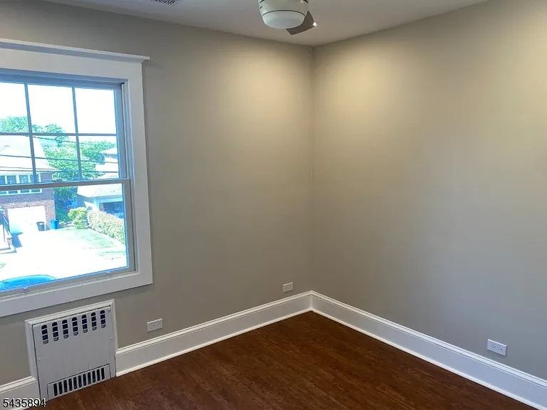 971 Virgil Ave — Photo 14