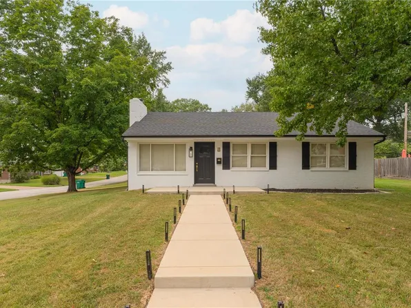 40 Fortune Ln, Saint Louis, MO 63122