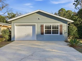 1 Black Cherry Dr, Homosassa, FL 34446