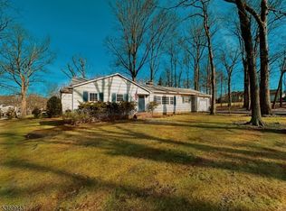 60 Mount Pleasant Ave, Edison, NJ 08820