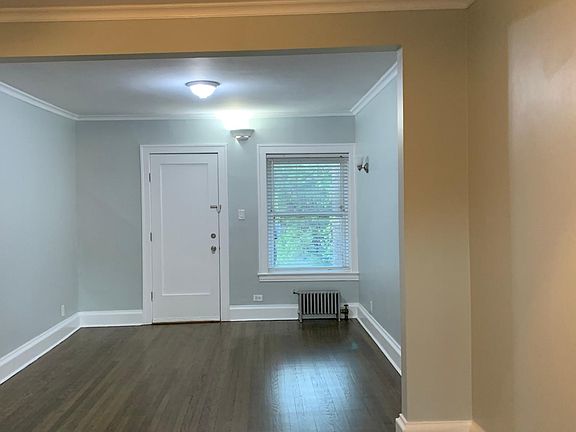 3rd image of 1531 W Ardmore Ave #2S