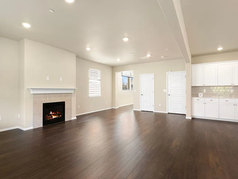905 Timberline Ave — Photo 6