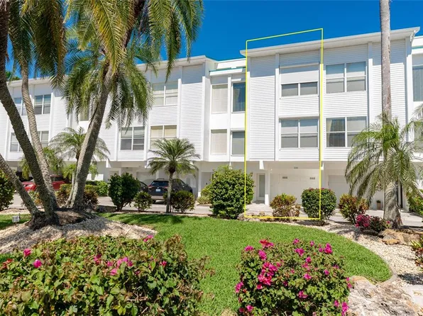 8280 Harborside Cir, Englewood, FL 34224