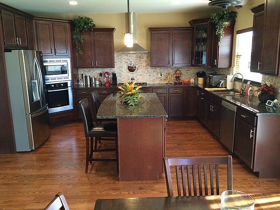 5th image of 16605 W Deerwood Dr