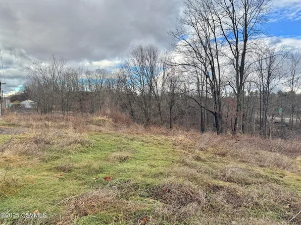 25 Lunger Dr, Bloomsburg, PA 17815