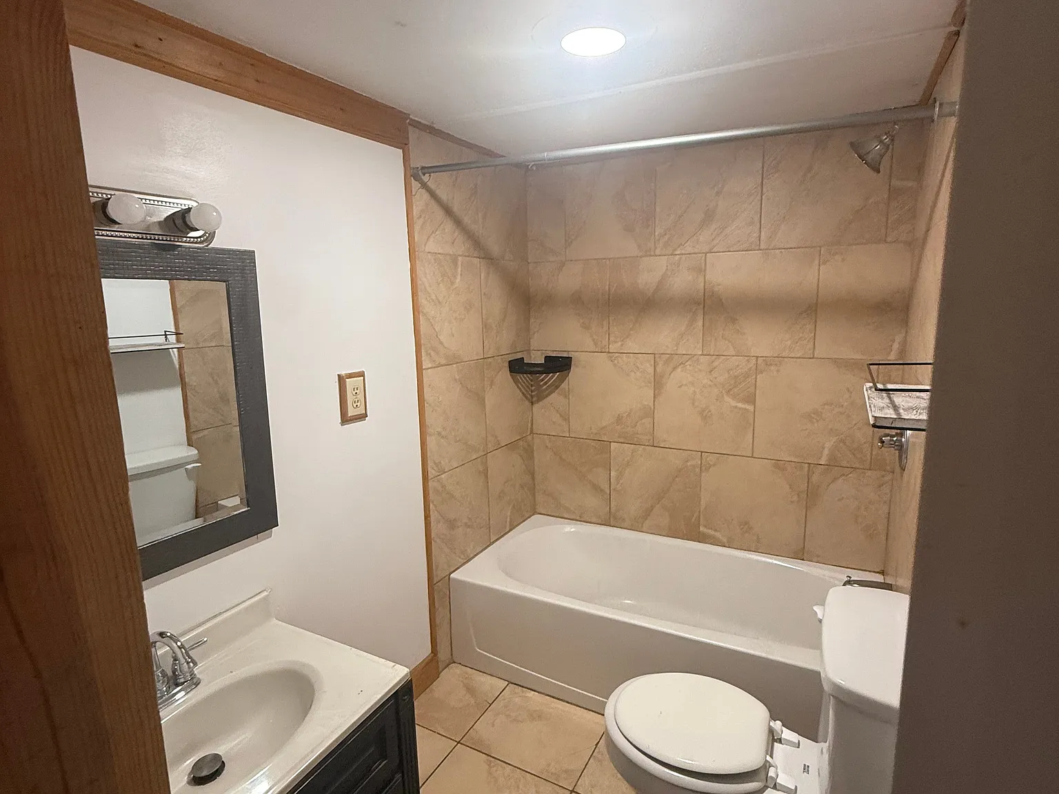 1 bed, 1.0 bath, 500 sqft, $750 — Photo 2
