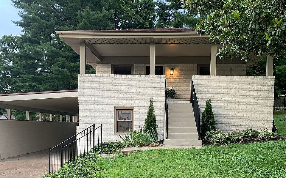 1st image of 714 Foster Dr