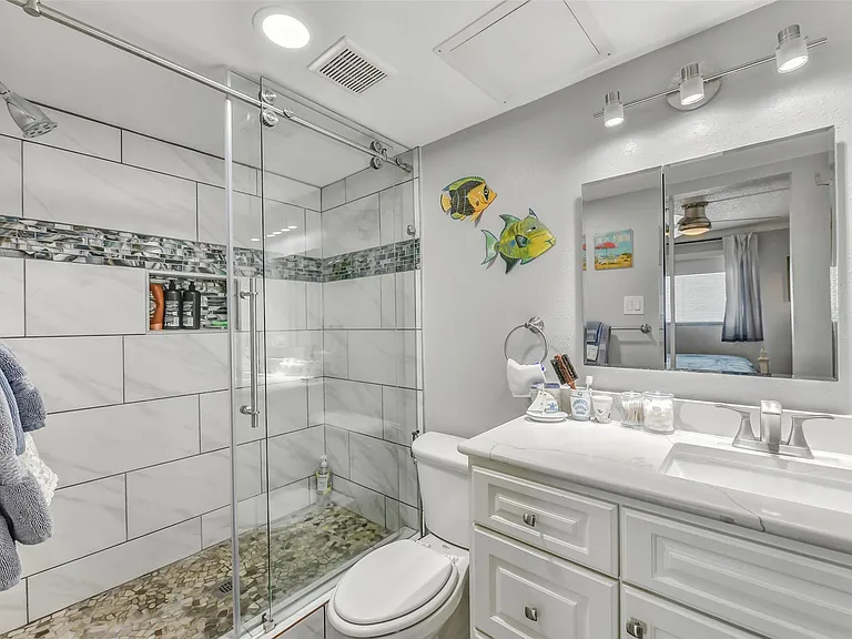 7310 Seawall Blvd #605 — Photo 21