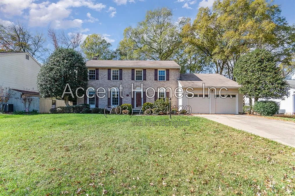 4 bed, 2.5 bath, 2870 sqft, $4,000 — Photo 1