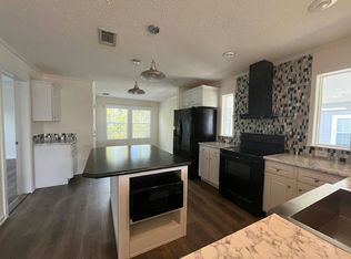 126 Sable Dr #126, North Fort Myers, FL 33917