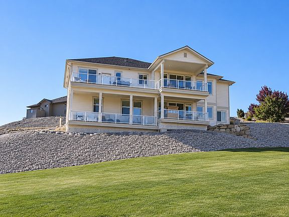 2nd image of 38 Farrah Ln