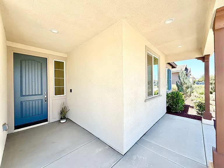 32463 McKiernan Ln — Photo 4