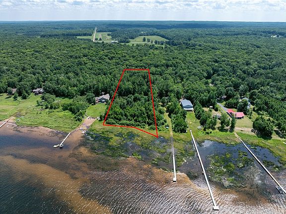 4th image of 1339 S Lake Drive