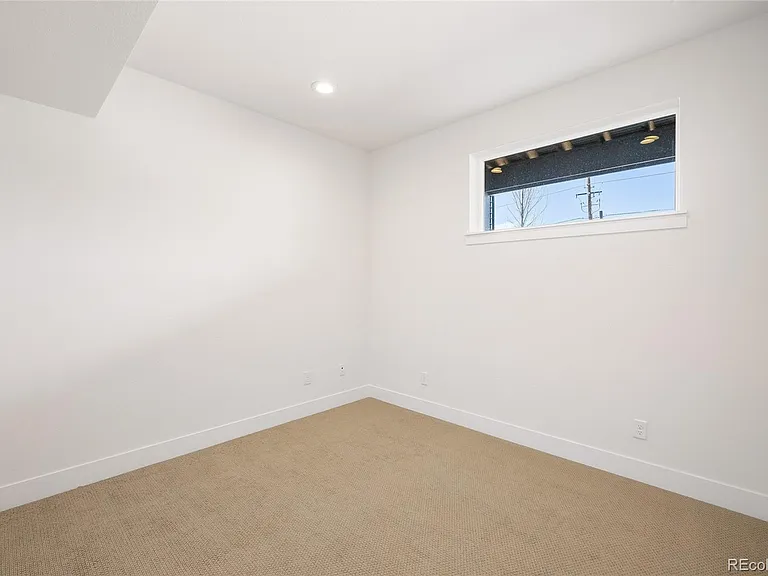 5112 Ward Rd — Photo 31