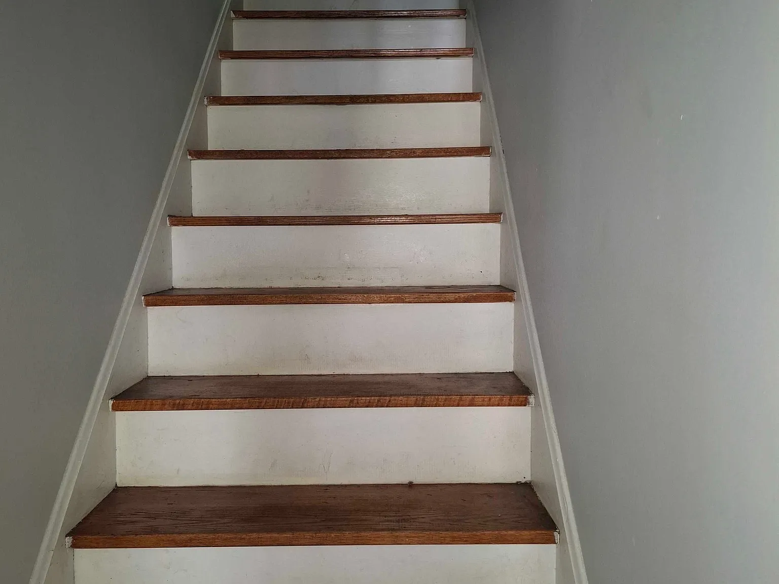 3 bed, 1.0 bath, 1050 sqft, $1,050 — Photo 4