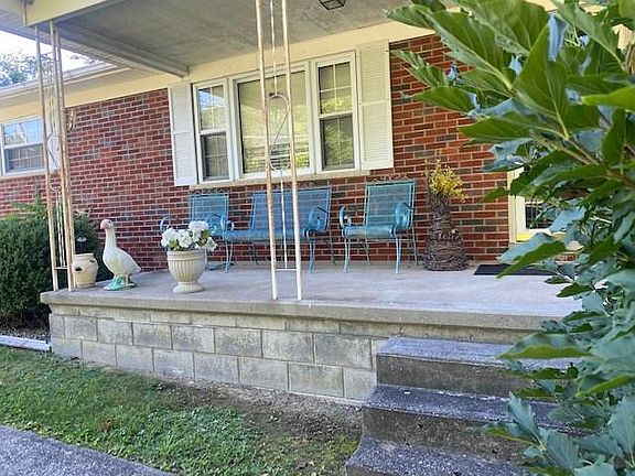 5th image of 179 Astoria Dr