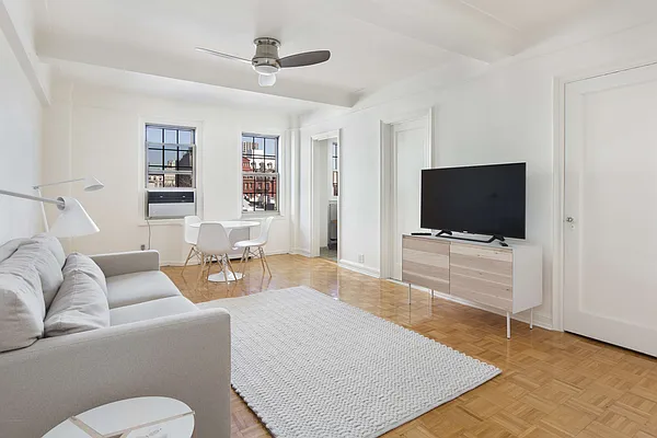 Sold by Compass | media 1