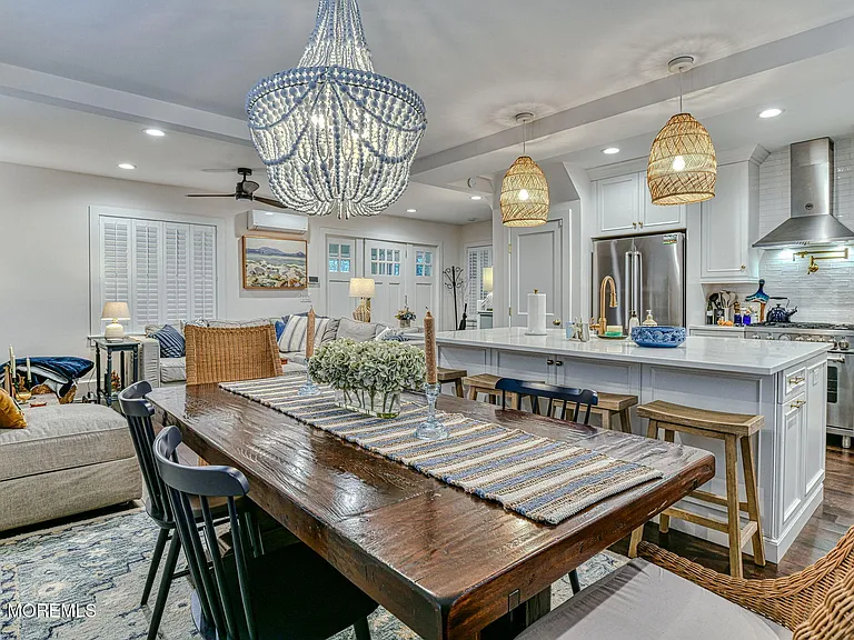 77 Asbury Ave — Photo 19