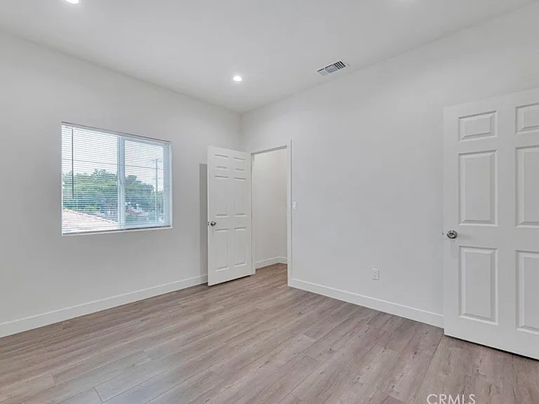 6744 Radford Ave — Photo 14