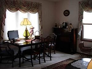 4th image of 23 Jackson Ave