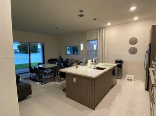 16060 NW 89th Ct #1606020, Hialeah, FL 33018