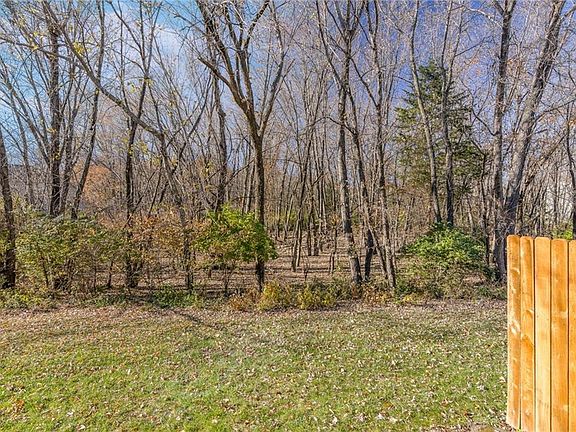 4th image of 6102 NE Moonstone Dr