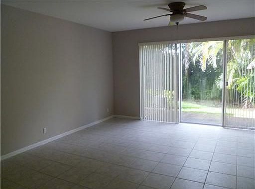 2nd image of 1115 Woodfield Ct
