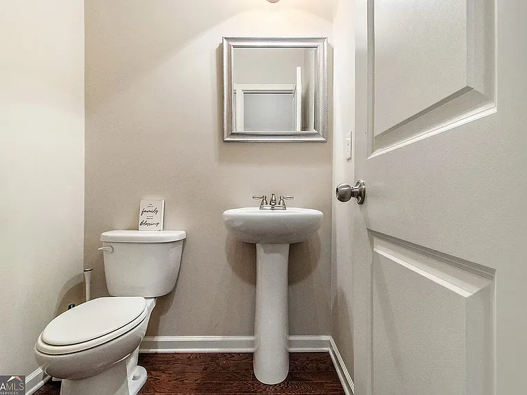 5964 Park Bend Ave — Photo 32