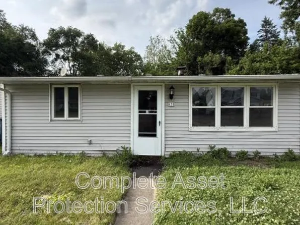 430 Woodlawn Ave, Porter, IN 46304