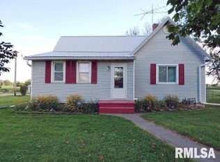 26067 E Breeds Rd, Canton, IL 61520
