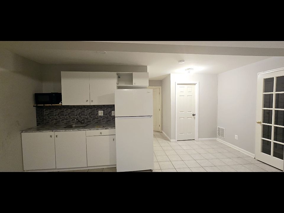 1st image of 2594 Sylvan Moor Ln
