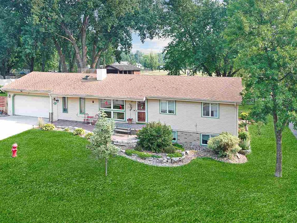 1st image of 2711 Center Lake Dr