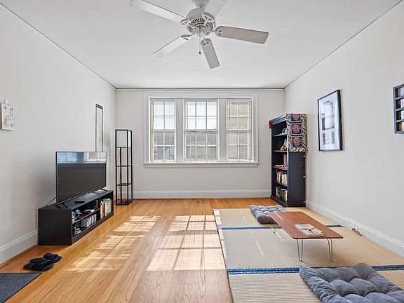 2nd image of 349 W Bute St APT C5