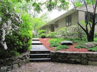 33 Seventy Acre Rd, Redding, CT 06896