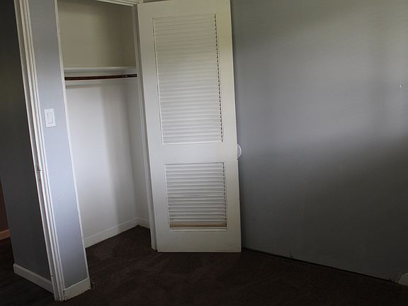 3rd image of 22020 Sunset Blvd