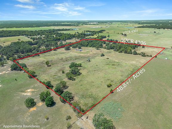 2nd image of 1779 Callender Lake Dr
