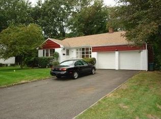 9 Sandy Hill Rd, Westfield, NJ 07090