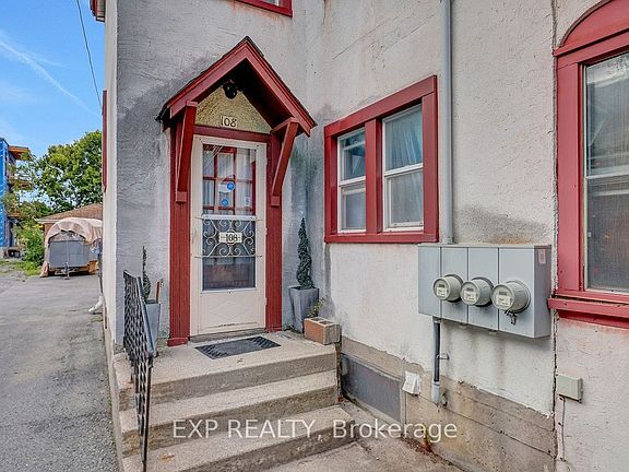 2nd image of 108 Lebreton St N