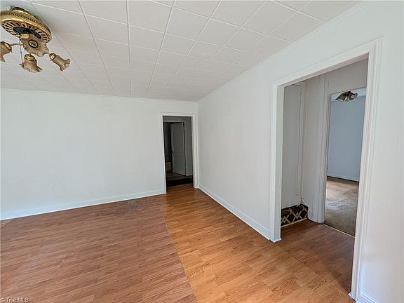 5th image of 1514 Glenside Dr