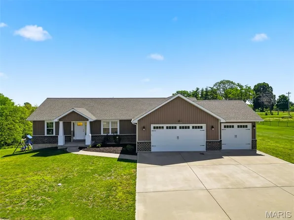 150 Moore Estates Dr, Troy, MO 63379