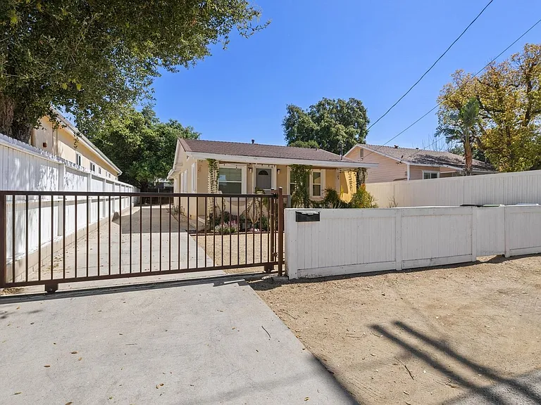 10412 Eldora Ave — Photo 25