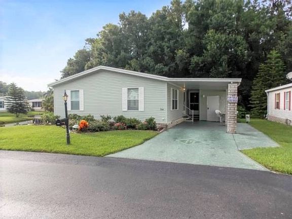 2nd image of 794 Petunia Way