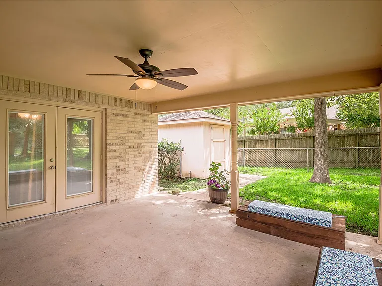 2232 Azalea Cir — Photo 23
