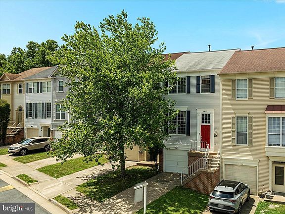 2nd image of 16812 Miranda Ln