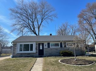 26729 Margaret St, Roseville, MI 48066