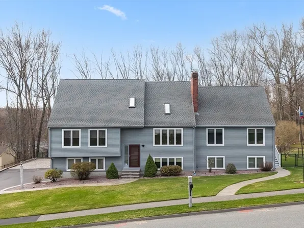 16 Flint Pond Rd, Worcester, MA 01604