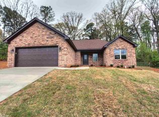 1217 Heights Rd, Benton, AR 72019